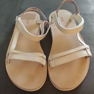 NWOT Teva Sandals